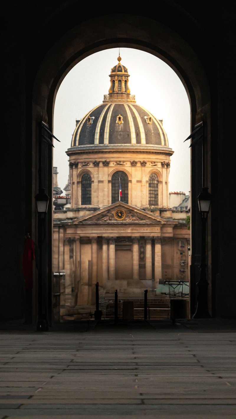 Προαιρετική επίσκεψη στο Λούβρο & στο ανάκτορο των Βερσαλλιών 