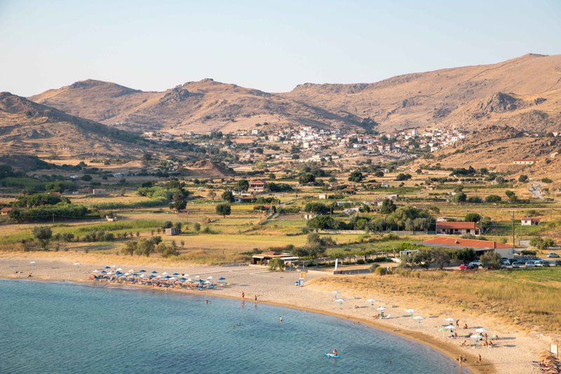 Απολαμβάνουμε την παραλία Θάνος
