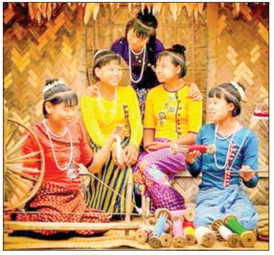 Το χωριό Σετ Σετ Γιο με τα πρωτότυπα χτενίσματα!