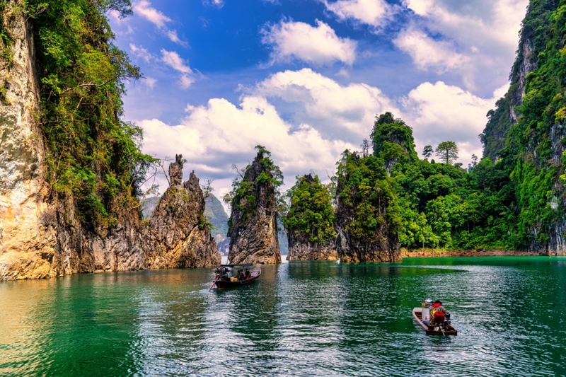 Βόλτα στη λίμνη Cheow Larn