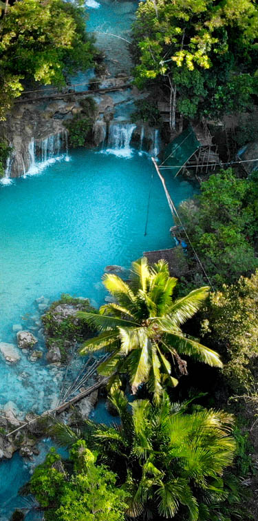 Επίσκεψη σe υπέροχους καταρράκτες 