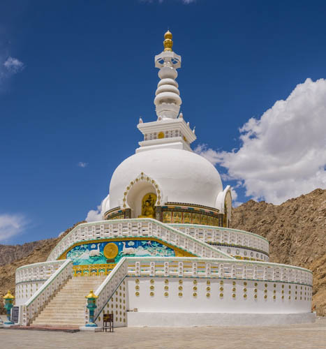 Θαυμάστε τη στούπα του Λεχ 