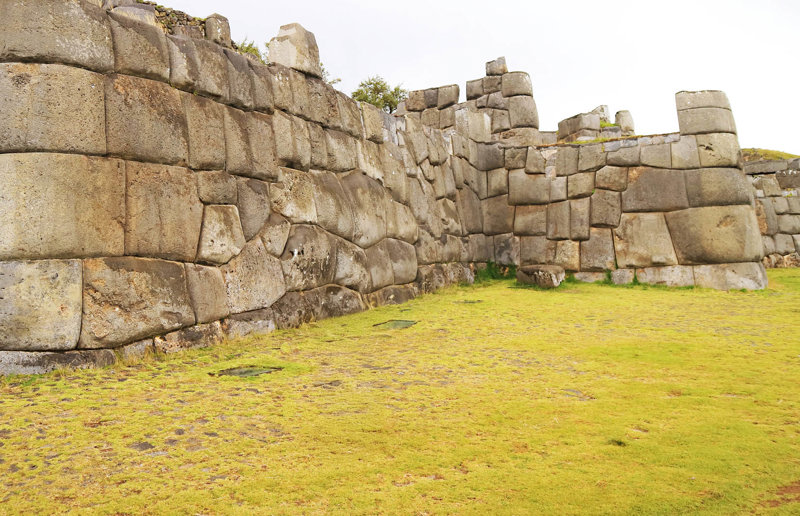 Το επιβλητικό φρούριο Σαξαχουαμάν