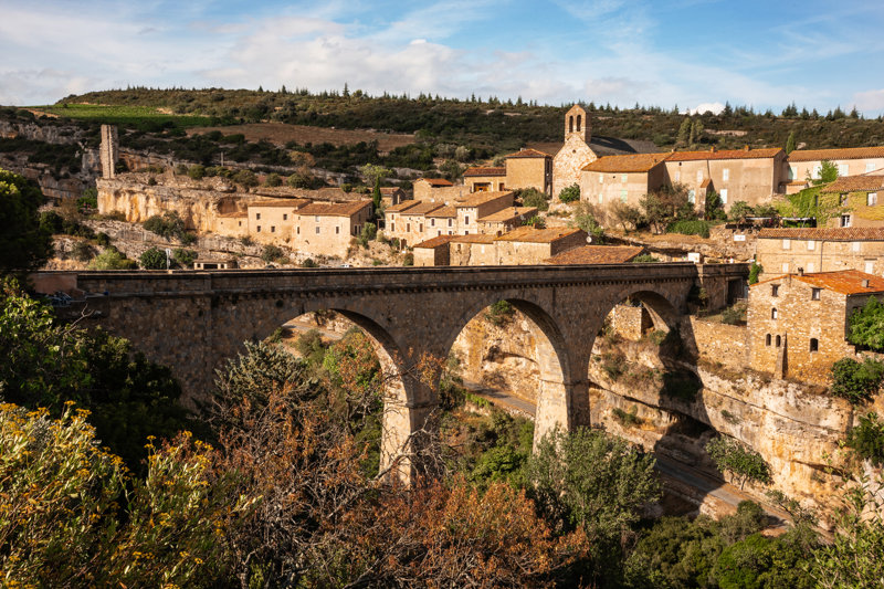 Mινέρβ, Γαλλία