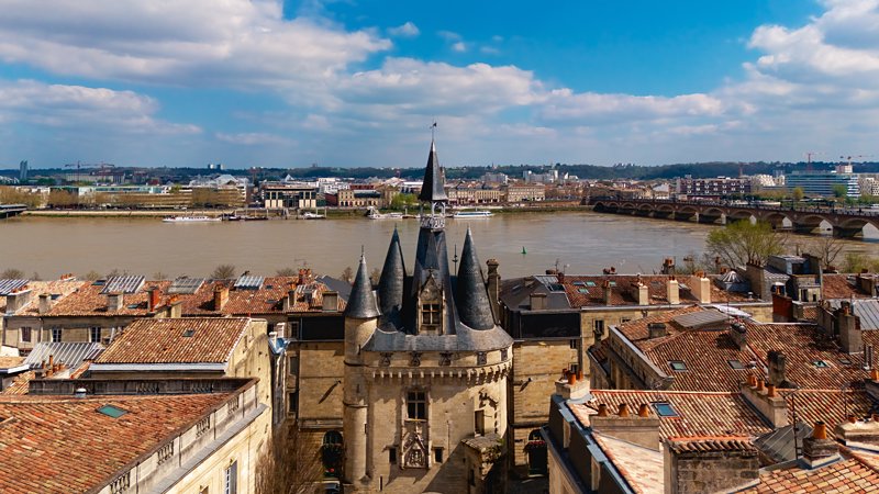 Το πανέμορφο Λιμάνι του Φεγγαριού στο Μπορντώ