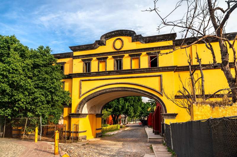 Επίσκεψη σε αποστακτήριο τεκίλας