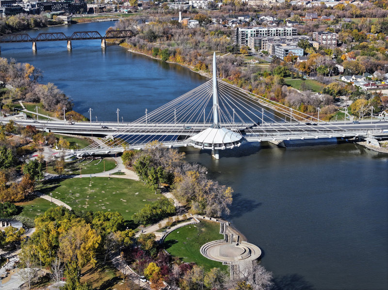 Η γέφυρα Esplanade Riel στο Γουίνιπεγκ, Καναδάς