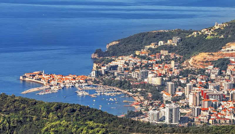 ΜΠΑΡ, ΜΑΥΡΟΒΟΥΝΙΟ