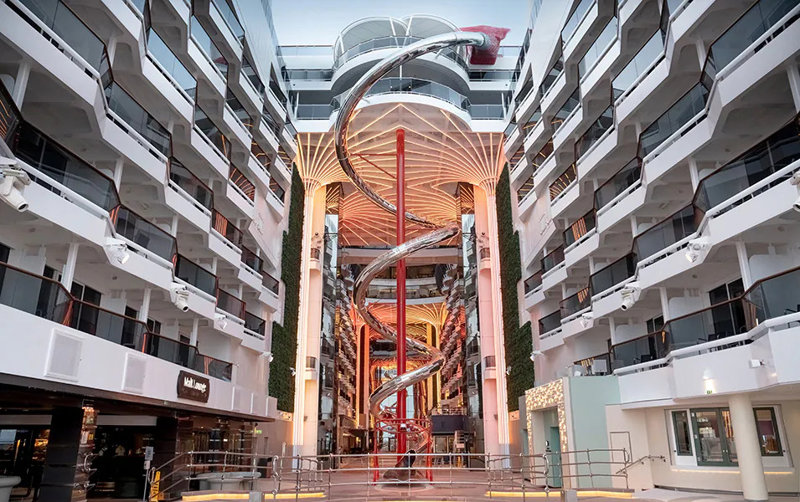 Το κρουαζιερόπλοιο MSC World Europa 