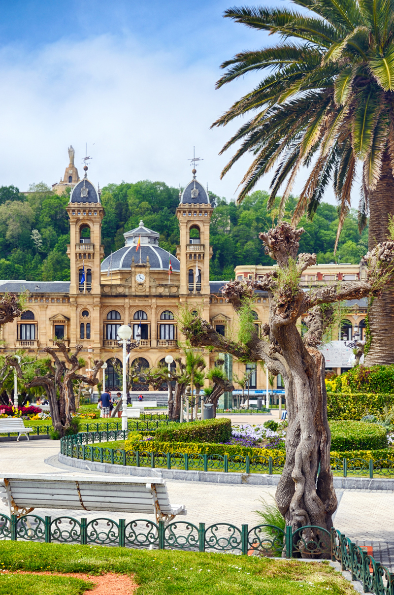 Διανυκτερεύσεις σε δυο προορισμούς 
