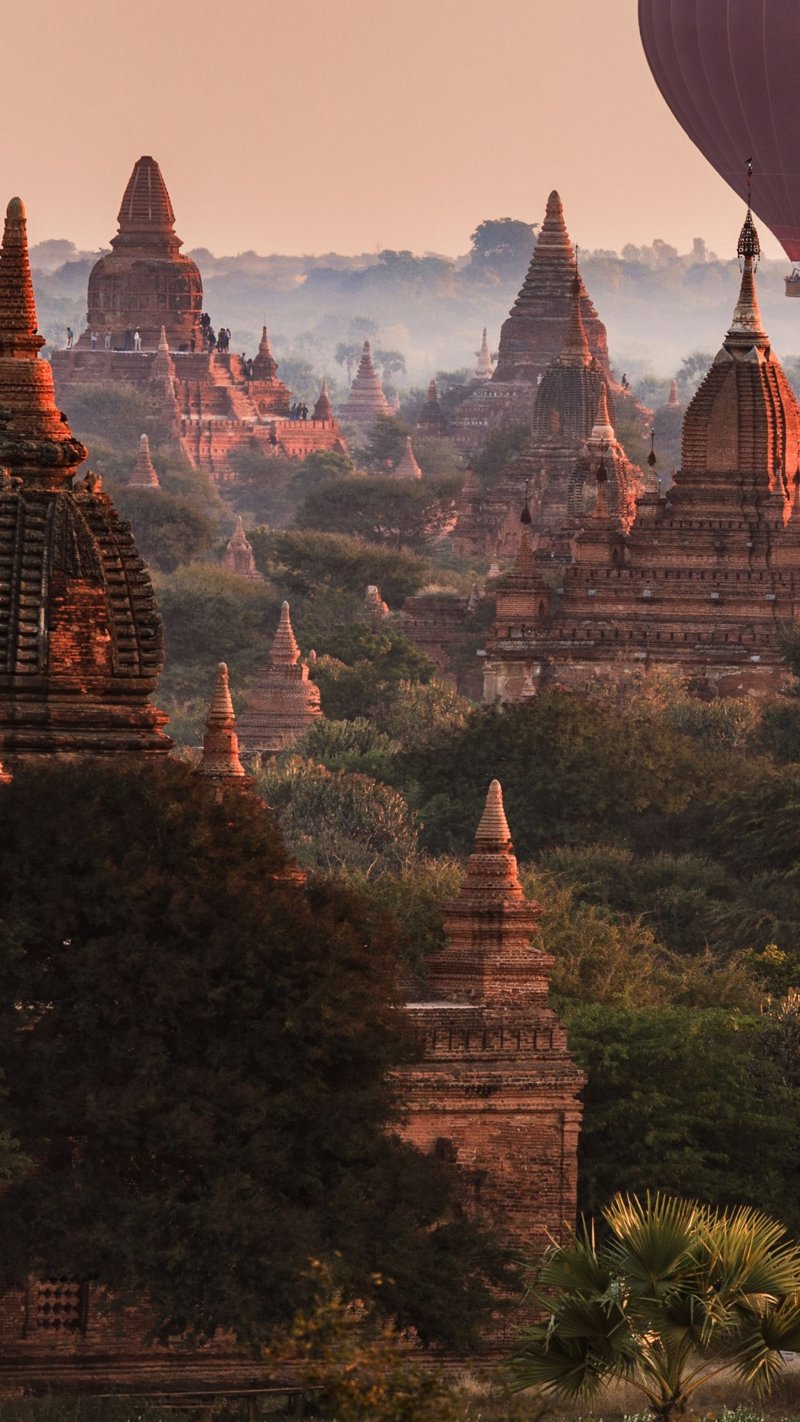 Δυο διανυκτερεύσεις στην Μπαγκάν