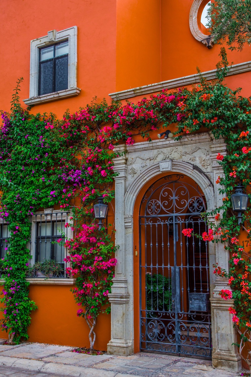 Σαν Μιγκέλ ντε Αγιέντε, μία πόλη - κόσμημα