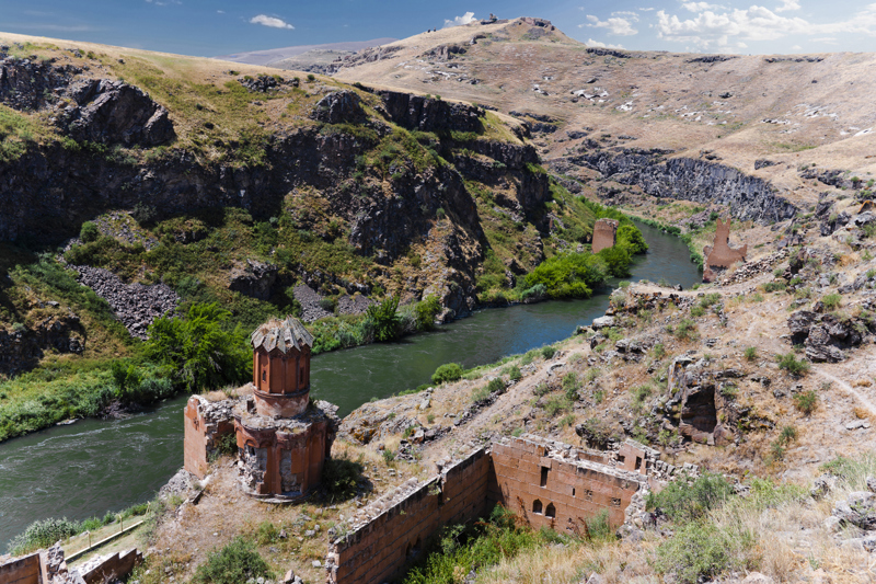 Η ερειπωμένη, μεσαιωνική πόλη Ανί