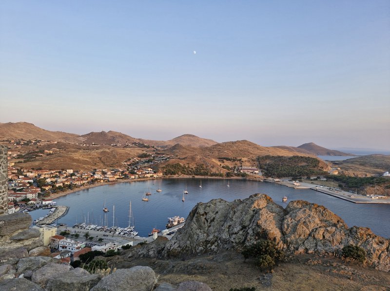 Αθήνα – Άφιξη στη Λήμνο – Σαρδές – Μύρινα