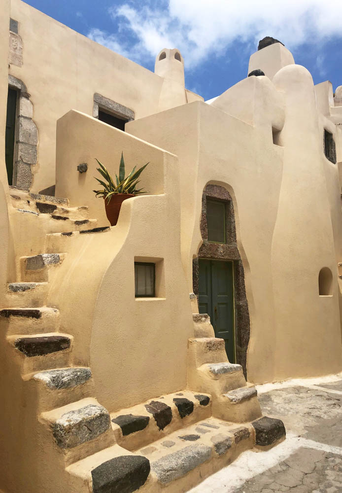 Περιηγηθείτε στο Καστέλι του Εμπορειού 