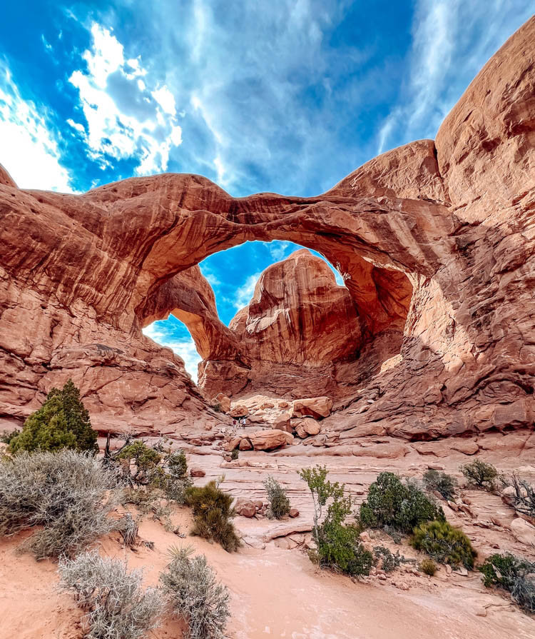 Δείτε τις γιγαντιαίες πέτρινες αψίδες 