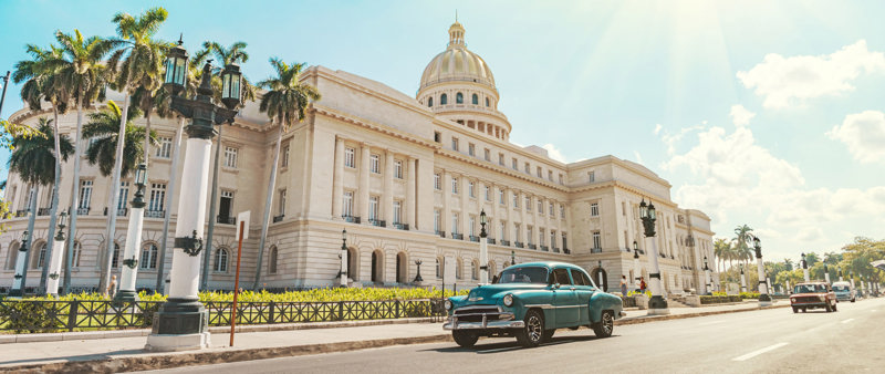 ΑΒΑΝΑ (Ξενάγηση, Βόλτα με τα παλιά αυτοκίνητα του '50, Δείπνο σε εξαιρετικό εστιατόριο)