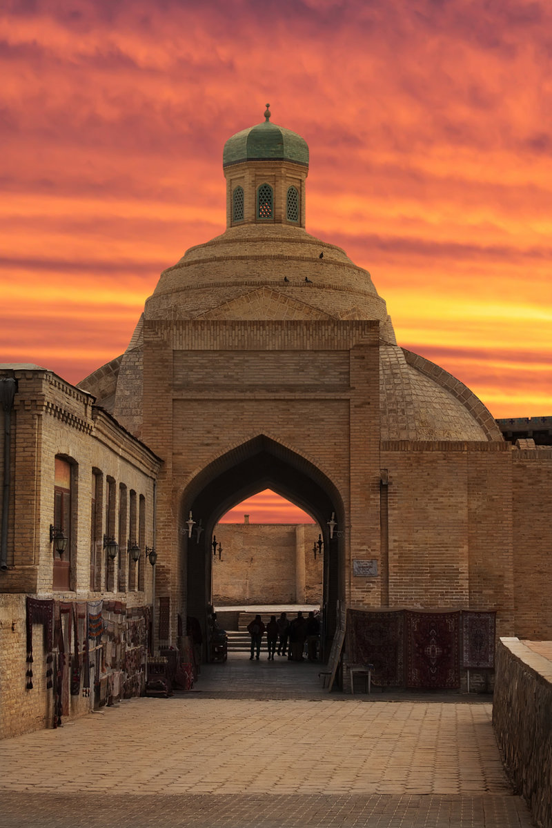 ΜΠΟΥΧΑΡΑ (εκδρομή στα θερινά ανάκτορα, master class για κέντημα suzani)