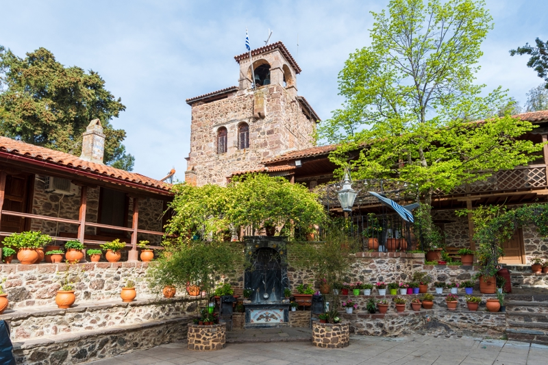 Προσκύνημα σε σημαντικές μονές