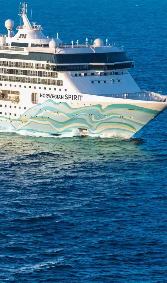 Aπολαμβάνουμε κρουαζιέρα με το κομψό Norwegian Spirit 