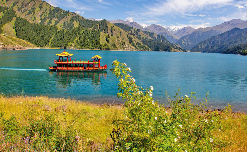 Η πανέμορφη λίμνη Τιαντσί 