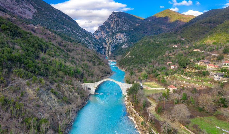 Διαμονή στο εξαιρετικό Rouista Resort