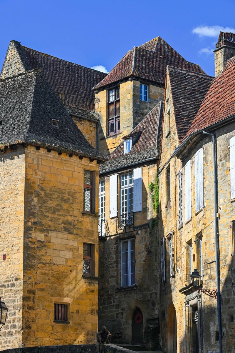 Διαμονή σε μεσαιωνικές πόλεις και χωριά