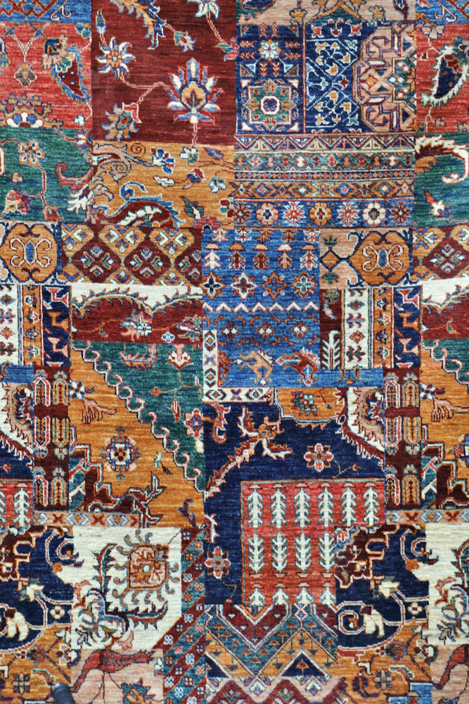 Θαυμάστε τα φημισμένα χαλιά Μπουχάρα 