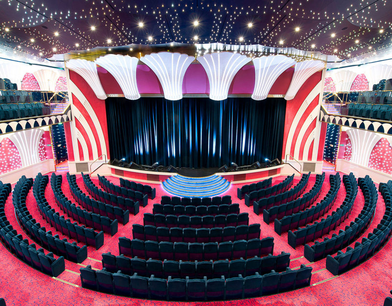 Το θέατρο στo κρουαζιερόπλοιο MSC Orchestra