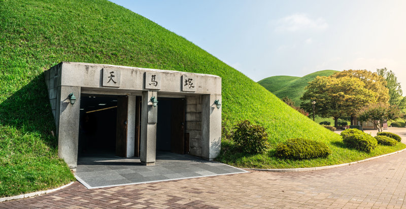 Το ταφικό συγκρότημα Νταερεουνγκβόν