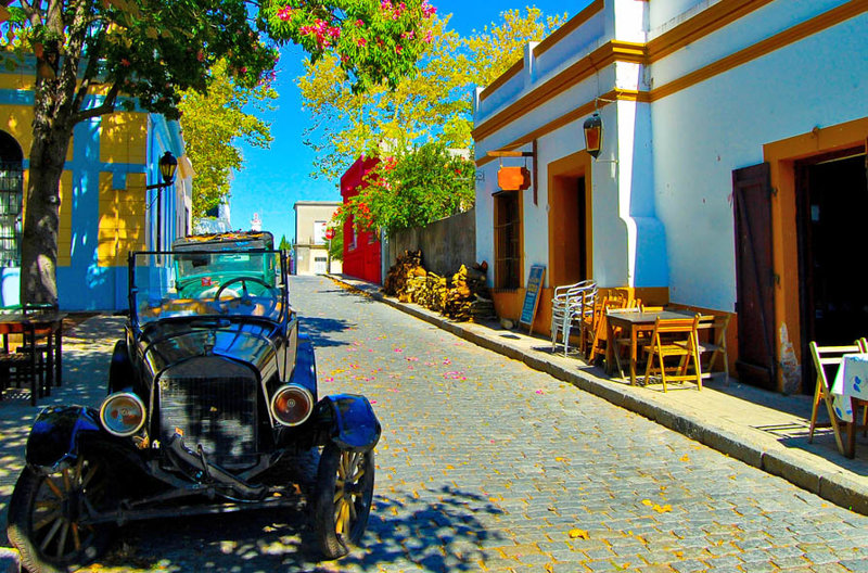 ΜΠΟΥΕΝΟΣ ΑΪΡΕΣ – ΚΟΛΟΝΙΑ ΝΤΕ ΣΑΚΡΑΜΕΝΤΟ (ΟΥΡΟΥΓΟΥΑΗ) – ΜΠΟΥΕΝΟΣ ΑΪΡΕΣ