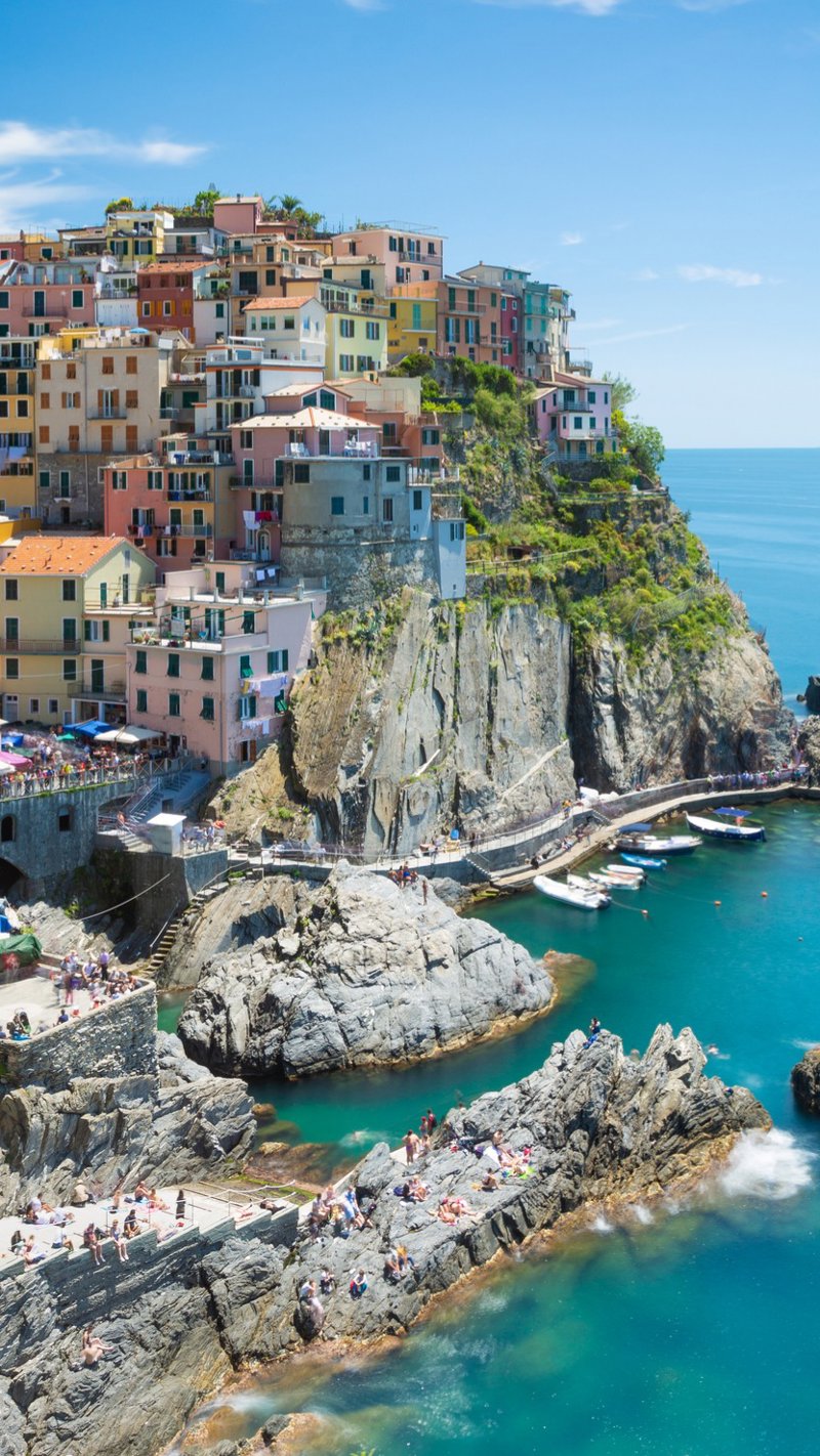 Εξερευνούμε την περιοχή Τσίνκουε Τέρε