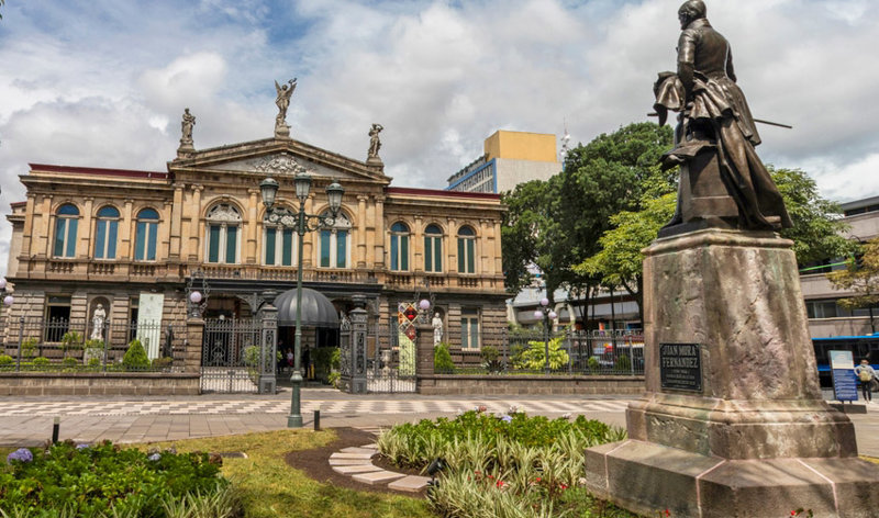 ΣΑΝ ΧΟΣΕ (ξενάγηση) – πτήση επιστροφής 