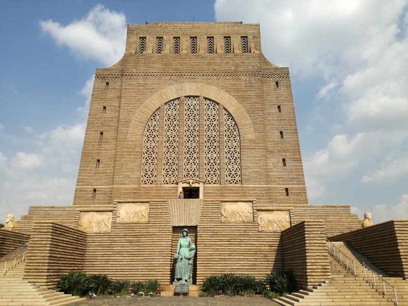 Eπίσκεψη στο Μνημείο των Πιονέρων (Βουρτρέκερ)