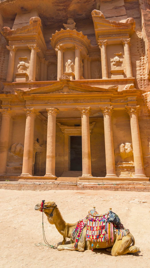 Εξερεύνηση με πεζοπορία στην Πέτρα και τη Μικρή Πέτρα