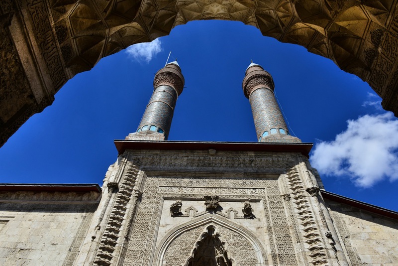 Το επιβλητικό Gök Medrese