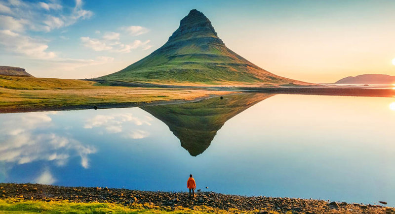  Θαυμάζουμε το πολυφωτογραφημένο βουνό Kirkjufell της Ισλανδίας 