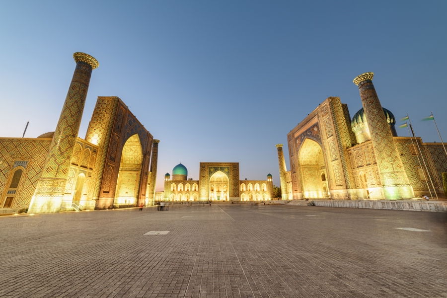 Θεατρική παράσταση στη Σαμαρκάνδη 