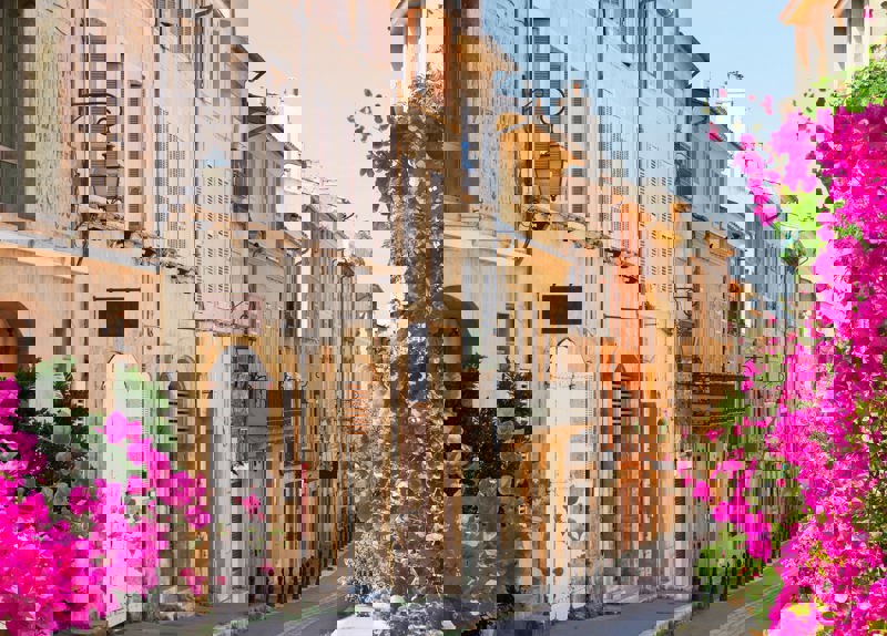 ΚΑΝΝΕΣ – ΕΞ ΑΝ ΠΡΟΒΑΝΣ – ΝΙΜ (περιήγηση)