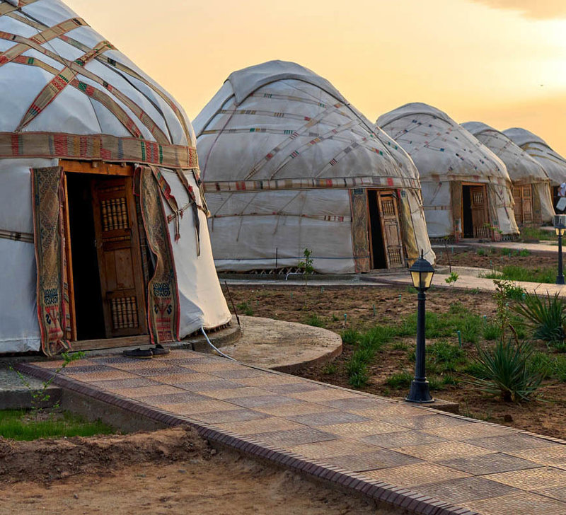 Διαμονή σε γιούρτες 