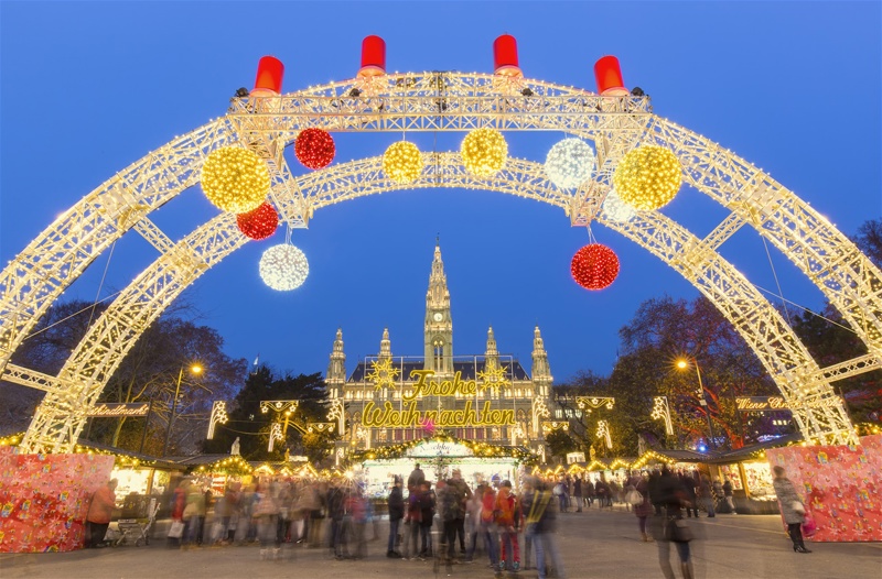 Γοητευτική Βουδαπέστη & Aυτοκρατορική Βιέννη με Μπρατισλάβα