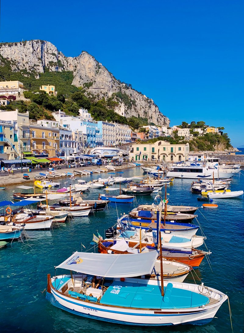 Επισκεφθείτε το διάσημο Κάπρι 