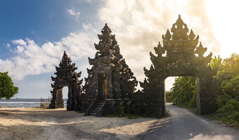 ΜΠΑΛΙ: Eκδρομή Δάσος των πιθήκων, Ναός Taman Ayun, Τάνα Λοτ