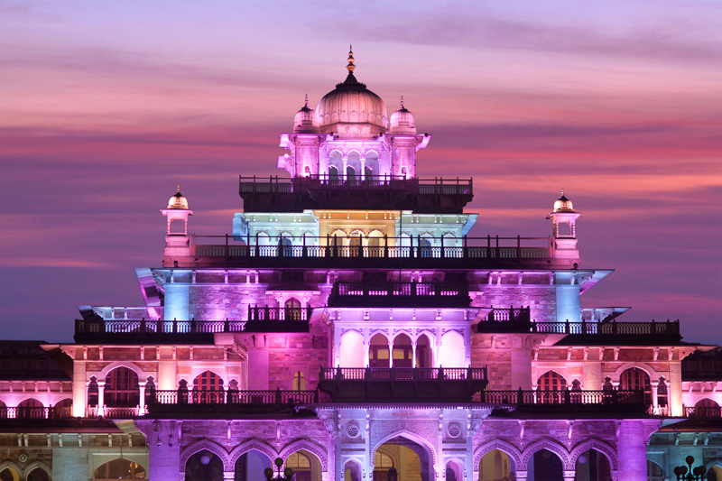 ΑΓΚΡΑ – ΦΑΤΕΧΠΟΥΡ ΣΙΚΡΙ – ΑΜΠΑΝΕΡΙ – ΤΖΑΪΠΟΥΡ 