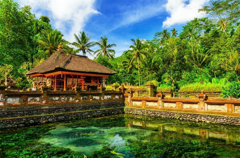 Ο ναός Tirta Empul