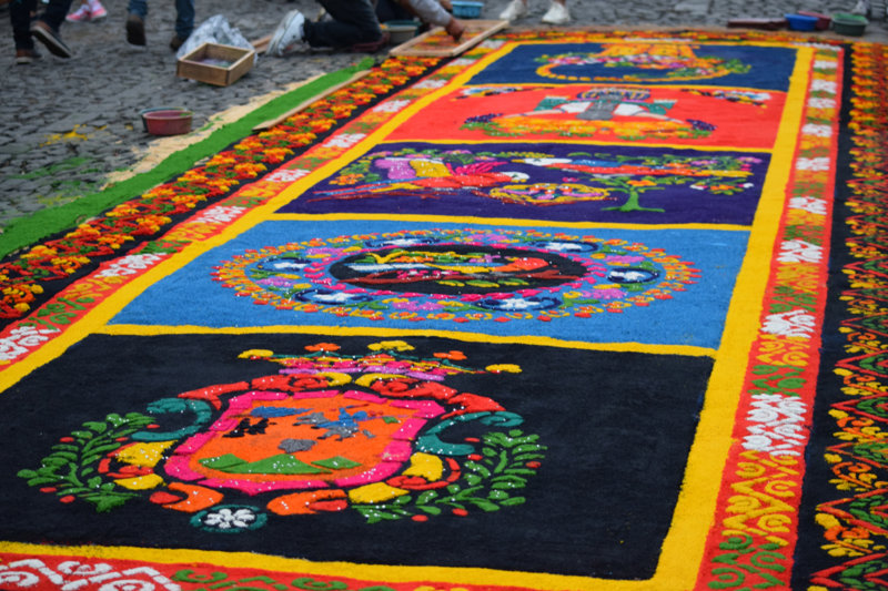 Η ύφανση των περίφημων αλφόμπρας