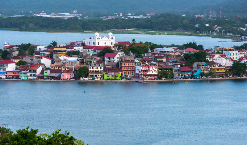 ΛΙΒΙΝΓΚΣΤΟΝ – ΡΙΟ ΝΤΟΥΛΣΕ – ΦΛΟΡΕΣ – ΜΕΛΧΟΡ ΝΤΕ ΜΕΝΚΟΣ – ΜΠΕΛΙΖ