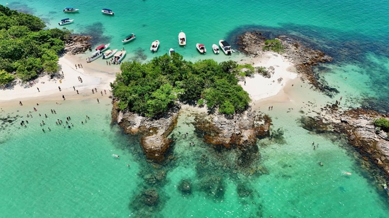 Εξωτική παραλία στο Παρατί 