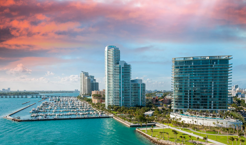 ΜΑΪΑΜΙ – πτήση για ΝΕΑ ΥΟΡΚΗ – ΠΤΗΣΗ ΕΠΙΣΤΡΟΦΗΣ