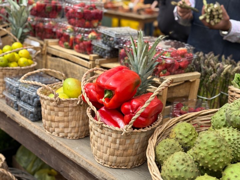 Περιηγηθείτε στις παραδοσιακές αγορές 